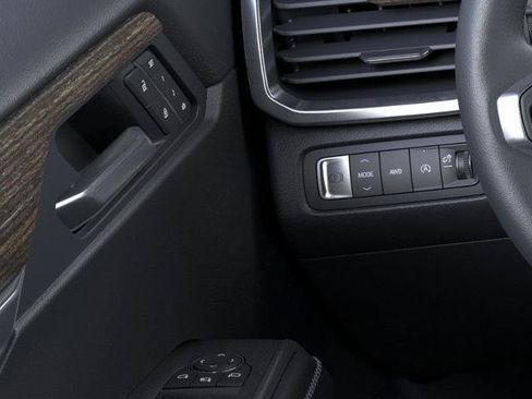 Certified 2024 GMC Acadia Denali w/ LPO, Floor Liner Package AWD/4WD image 23