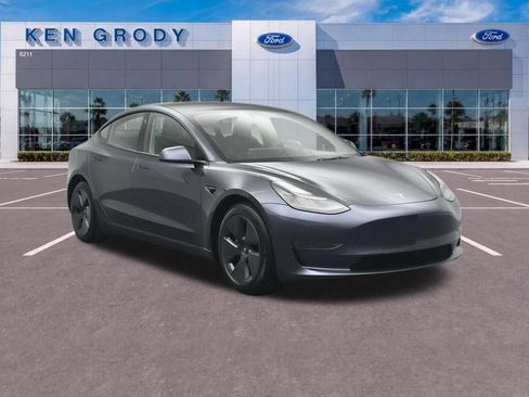 Used 2022 Tesla Model 3 Long Range AWD/4WD image 1