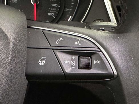 Used 2023 Audi Q5 2.0T Premium w/ Convenience Package image 29