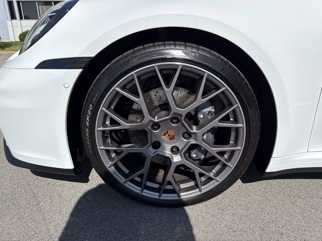 Used 2025 Porsche 911 Carrera RWD image 10