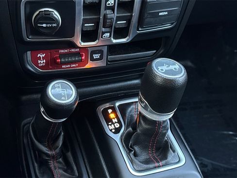 Used 2019 Jeep Wrangler Unlimited Rubicon image 25