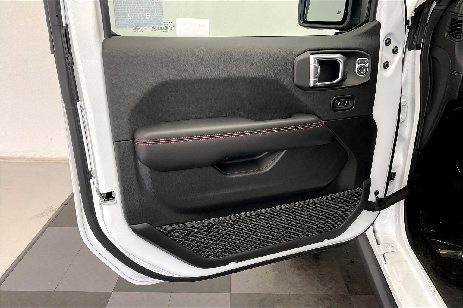 New 2027 Jeep Wrangler Unlimited Rubicon AWD/4WD image 12