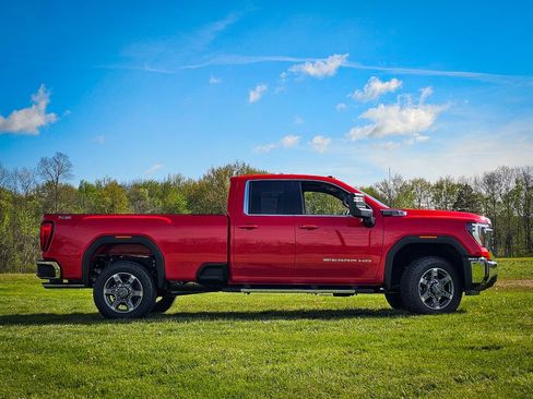 New 2026 GMC Sierra 3500 SLE w/ SLE Value Package AWD/4WD image 2