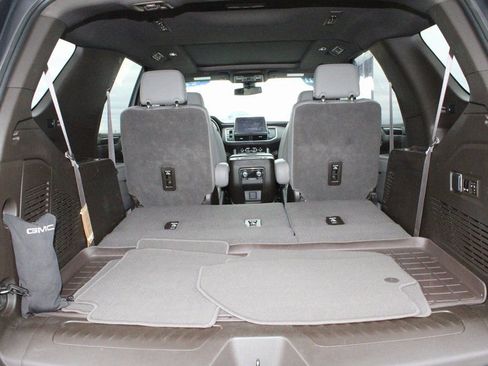 Used 2022 GMC Yukon SLT w/ SLT Premium Package AWD/4WD image 63