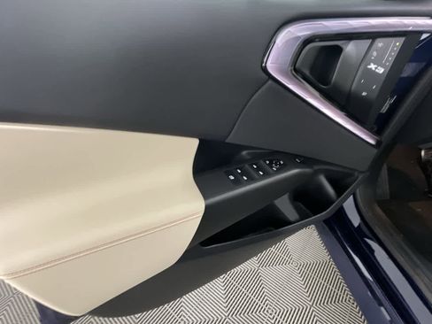 New 2025 BMW X3 xDrive30i w/ Premium Package image 13