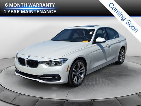 Used 2017 BMW 330e RWD image 1