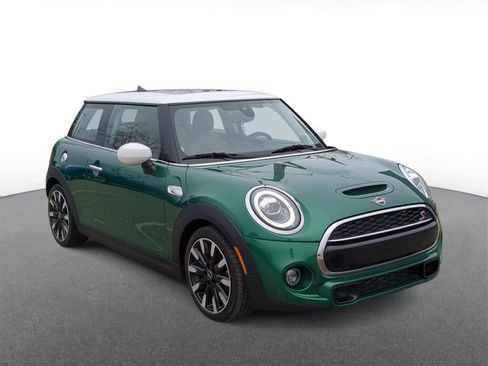 Used 2021 MINI Cooper S image 2