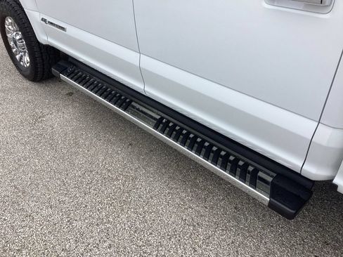 Used 2020 Ford F250 Lariat AWD/4WD image 21