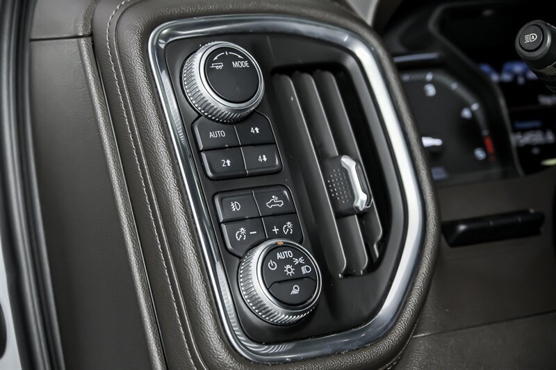 Used 2020 GMC Sierra 2500 Denali w/ Denali Ultimate Package AWD/4WD image 28