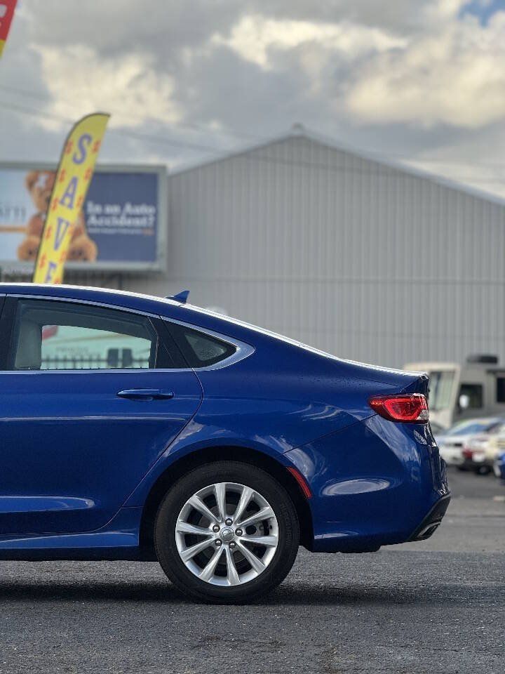 Used 2015 Chrysler 200 C w/ Navigation & Sound Group I FWD image 17