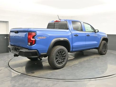 Used 2025 Chevrolet Colorado Trail Boss AWD/4WD image 10