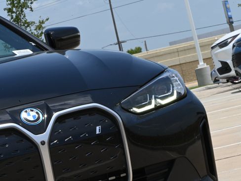 Used 2024 BMW i4 eDrive35 w/ Convenience Package RWD image 10