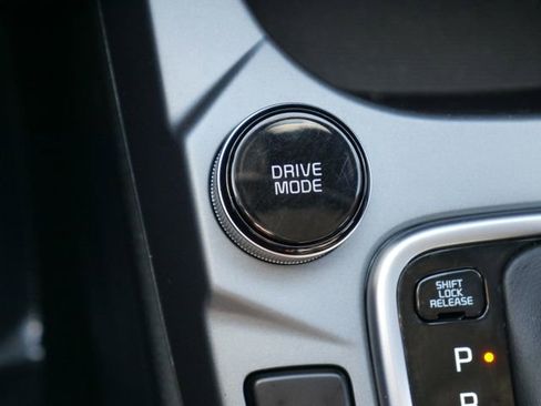 Used 2024 Kia Seltos LX image 21