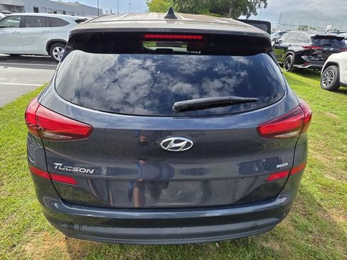 Used 2021 Hyundai Tucson SE AWD/4WD image 3