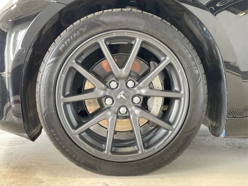 Used 2019 Tesla Model 3 Long Range image 13