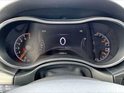 Used 2022 Jeep Grand Cherokee Limited w/ Tech Group image 24