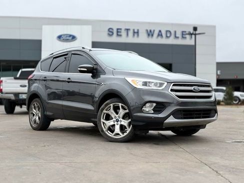 Used 2019 Ford Escape Titanium image 1