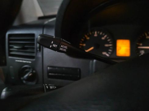 Used 2017 Mercedes-Benz Sprinter 2500 image 20