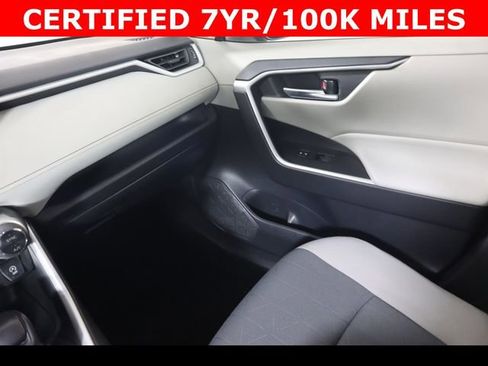 Used 2021 Toyota RAV4 XLE w/ Convenience Package image 20