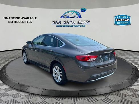 Used 2015 Chrysler 200 Limited image 5