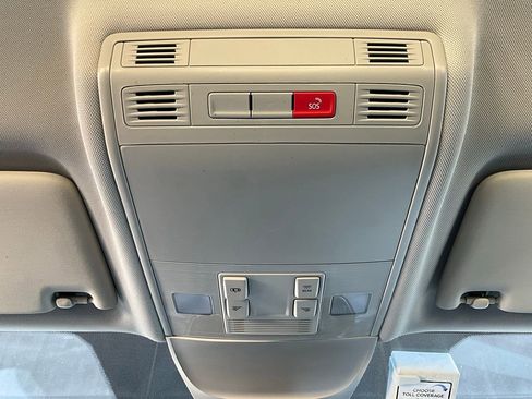 Used 2025 Volkswagen Taos S image 15