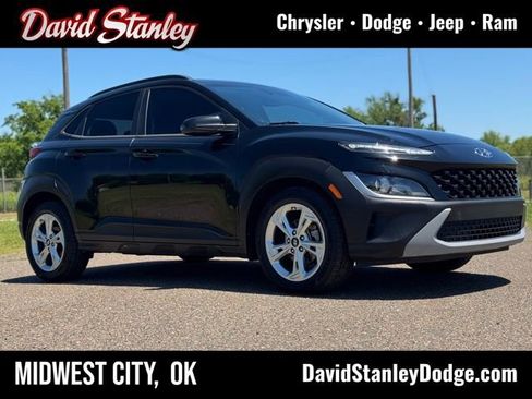 Used 2022 Hyundai Kona SEL w/ Convenience Package FWD image 1