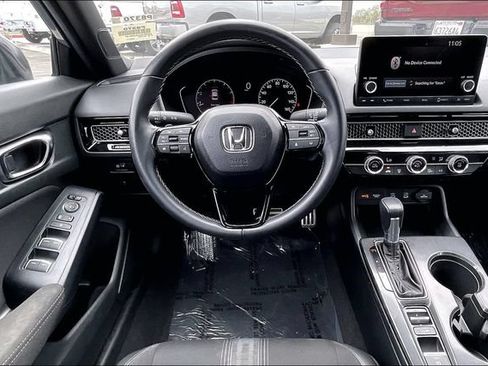 Used 2025 Honda Civic Sport image 4