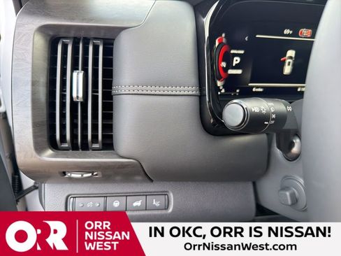 New 2026 Nissan Pathfinder Platinum image 27