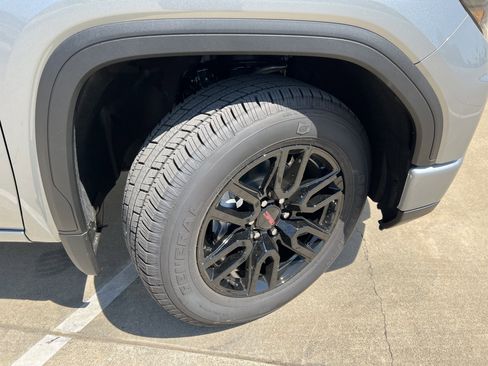 New 2026 GMC Sierra 1500 Elevation image 7