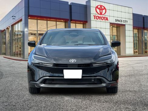 New 2026 Toyota Prius LE FWD image 9