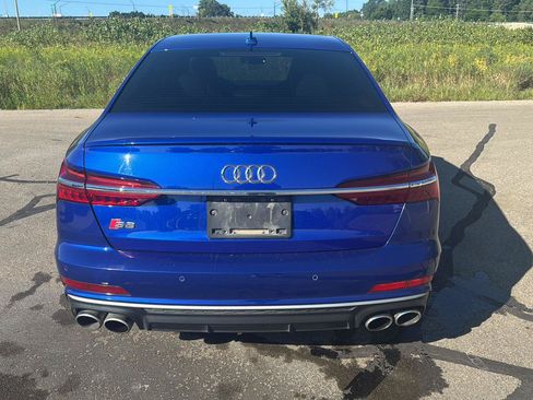 Used 2023 Audi S6 Premium Plus w/ Premium Plus Package AWD/4WD image 4
