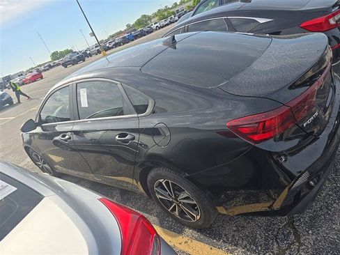 Used 2024 Kia Forte LXS FWD image 6