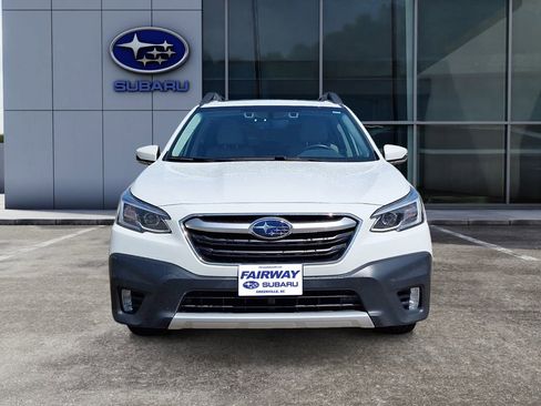 Used 2021 Subaru Outback Limited XT image 3