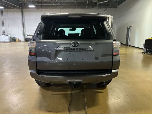 Used 2023 Toyota 4Runner SR5 Premium w/ Moonroof Package AWD/4WD image 7