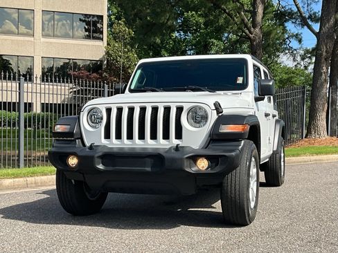 Used 2021 Jeep Wrangler Unlimited Sport AWD/4WD image 2