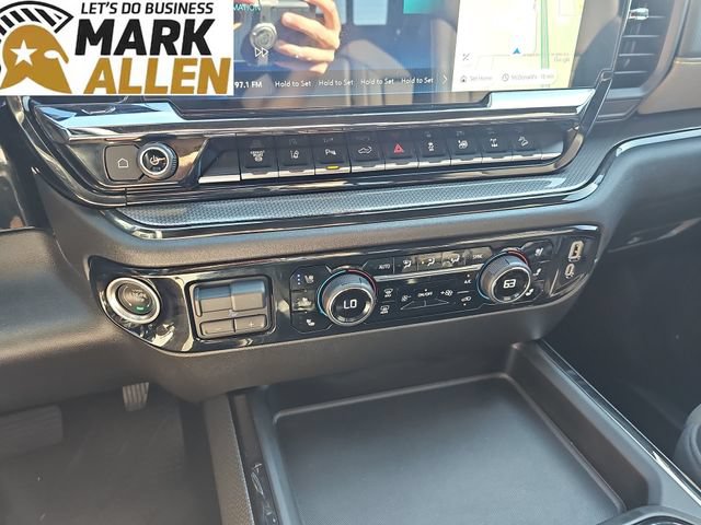 Used 2025 Chevrolet Silverado 2500 ZR2 w/ Technology Package AWD/4WD image 17