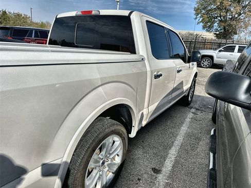 Used 2019 Ford F150 Platinum w/ Equipment Group 701A Luxury image 10