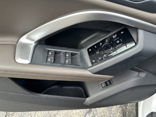 Used 2025 Audi Q5 Premium Plus w/ Premium Plus AWD/4WD image 22