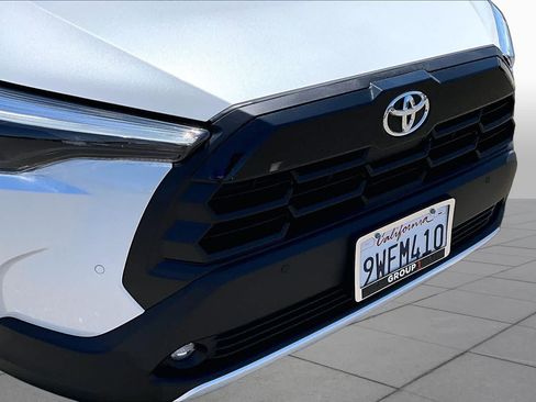 Used 2026 Toyota Corolla Cross XLE w/ Convenience Package AWD/4WD image 29