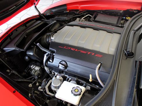 Used 2016 Chevrolet Corvette Stingray Convertible w/ 3LT Preferred Equipment Group image 21