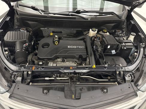 Used 2022 Chevrolet Equinox LT w/ Driver Convenience Package image 43