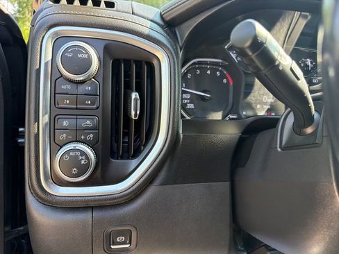 Used 2020 GMC Sierra 1500 Elevation w/ Elevation Value Package AWD/4WD image 18