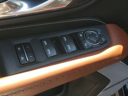 Certified 2023 GMC Yukon XL Denali Ultimate AWD/4WD image 17