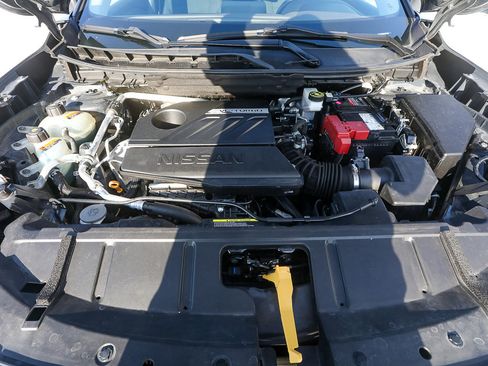 Used 2023 Nissan Rogue S image 20