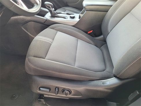 Used 2023 Chevrolet Blazer LT image 17