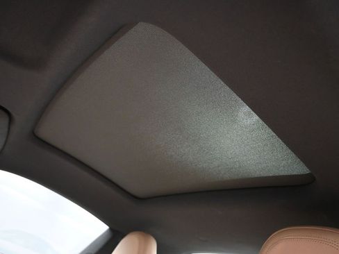 Certified 2022 Porsche 911 Carrera image 23