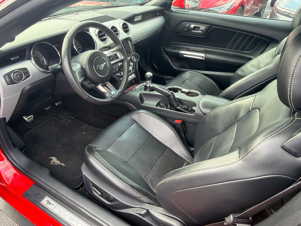 Used 2015 Ford Mustang GT Premium RWD image 5