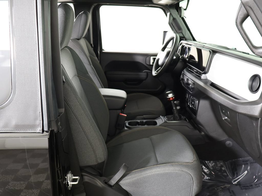 Used 2026 Jeep Wrangler Sport AWD/4WD image 24
