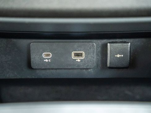 Used 2022 Land Rover Defender 110 X-Dynamic HSE image 28