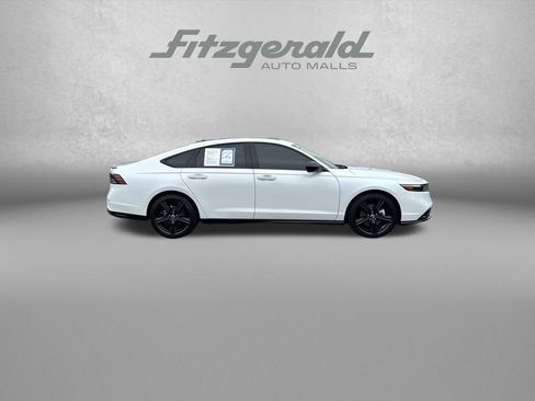 Used 2025 Honda Accord Sport image 8